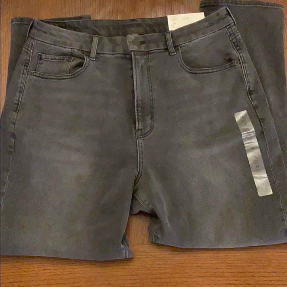 Brand New AE Women’s Mom Jean